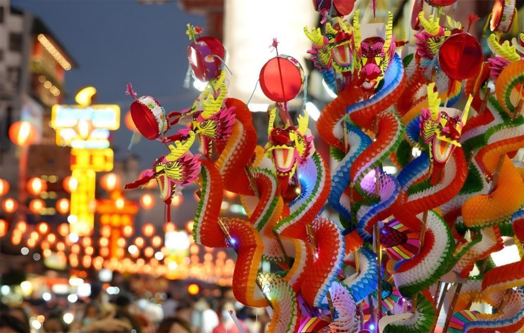 2499 Heritage Chinatown Bangkok Hotel By Roomquest Esterno foto