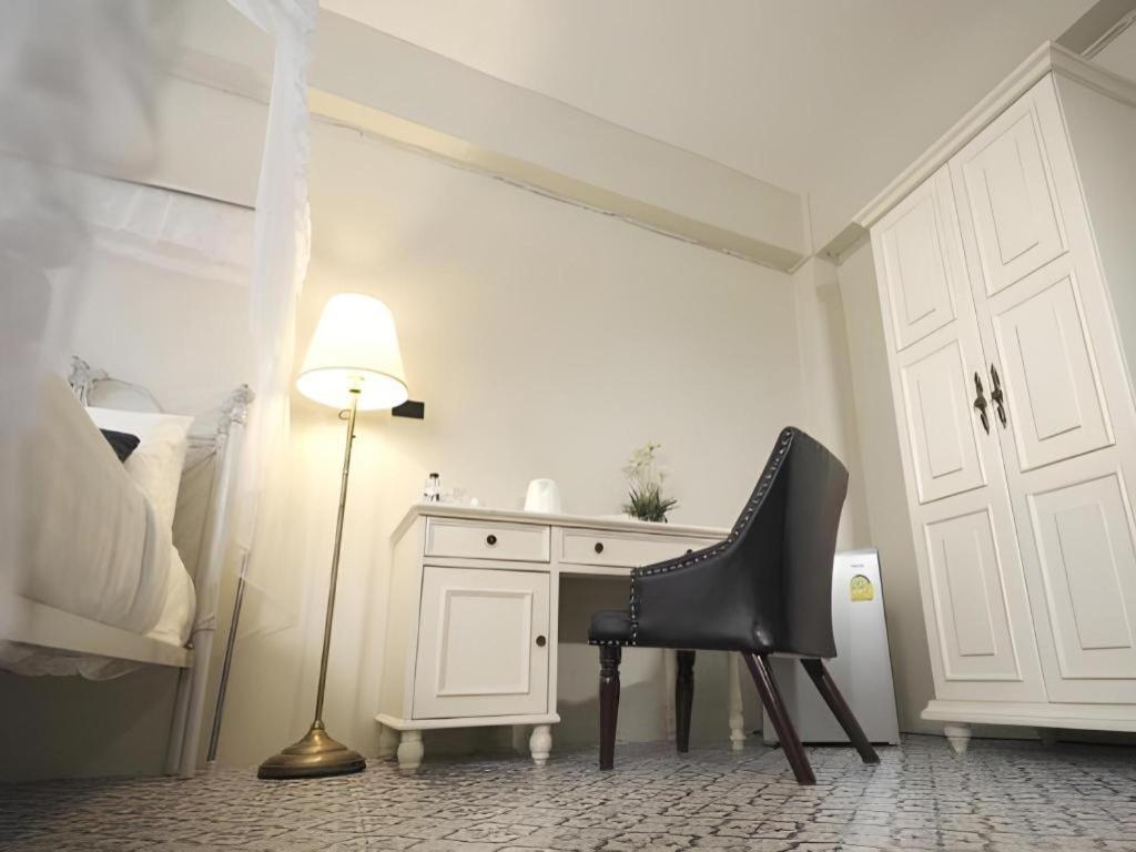 2499 Heritage Chinatown Bangkok Hotel By Roomquest Esterno foto